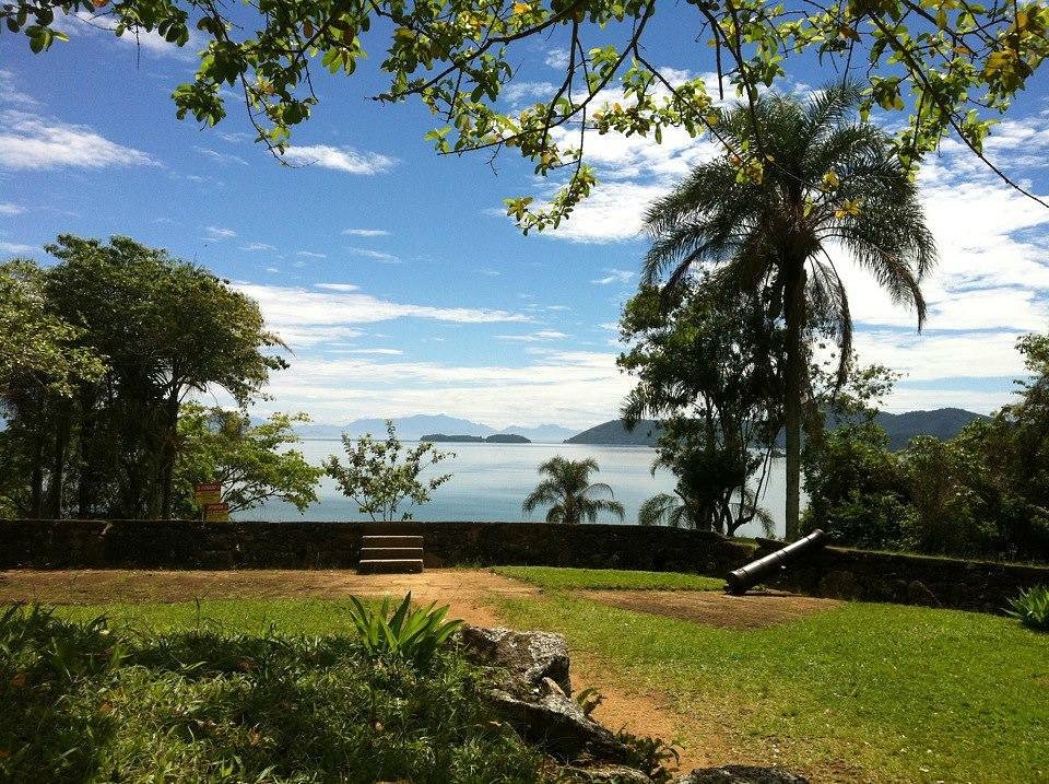 Vista do alto do forte do defensor